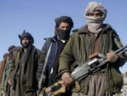 Afganistan'da polisler Taliban'a katıldı